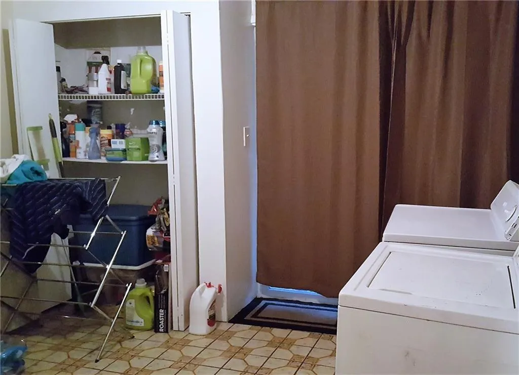 710 Windsor Parkway, Atlanta, Georgia 30342, 3 Bedrooms Bedrooms, ,2 BathroomsBathrooms,Residential,Sold,710 Windsor Parkway,5832808