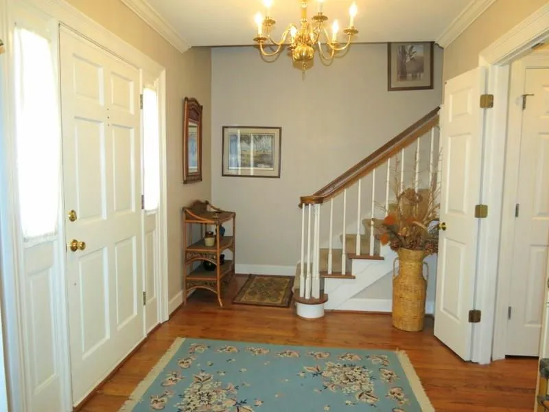 3873 Roswell Road Ne Unit 4, Atlanta, Georgia 30342, 3 Bedrooms Bedrooms, ,2 BathroomsBathrooms,Residential,Sold,3873 Roswell Road Ne Unit 4,5819391