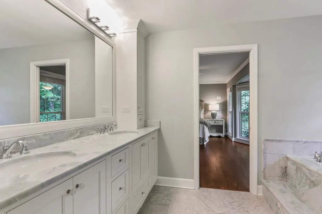 5795 Riverwood Drive, Sandy Springs, Georgia 30328, 5 Bedrooms Bedrooms, ,4 BathroomsBathrooms,Residential,Sold,5795 Riverwood Drive,6911121