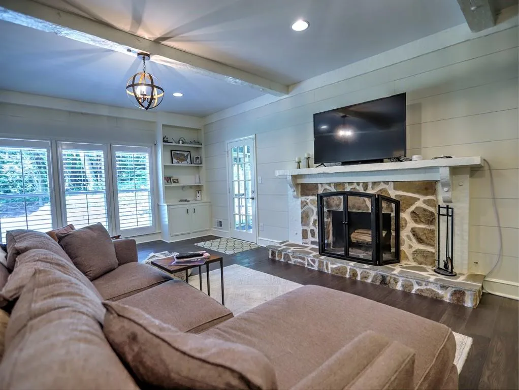 510 Dalrymple Road, Sandy Springs, Georgia 30328, 4 Bedrooms Bedrooms, ,2 BathroomsBathrooms,Residential,Sold,510 Dalrymple Road,6930806