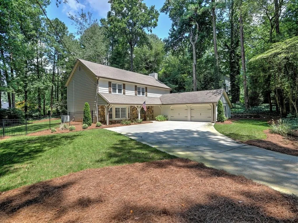 510 Dalrymple Road, Sandy Springs, Georgia 30328, 4 Bedrooms Bedrooms, ,2 BathroomsBathrooms,Residential,Sold,510 Dalrymple Road,6930806