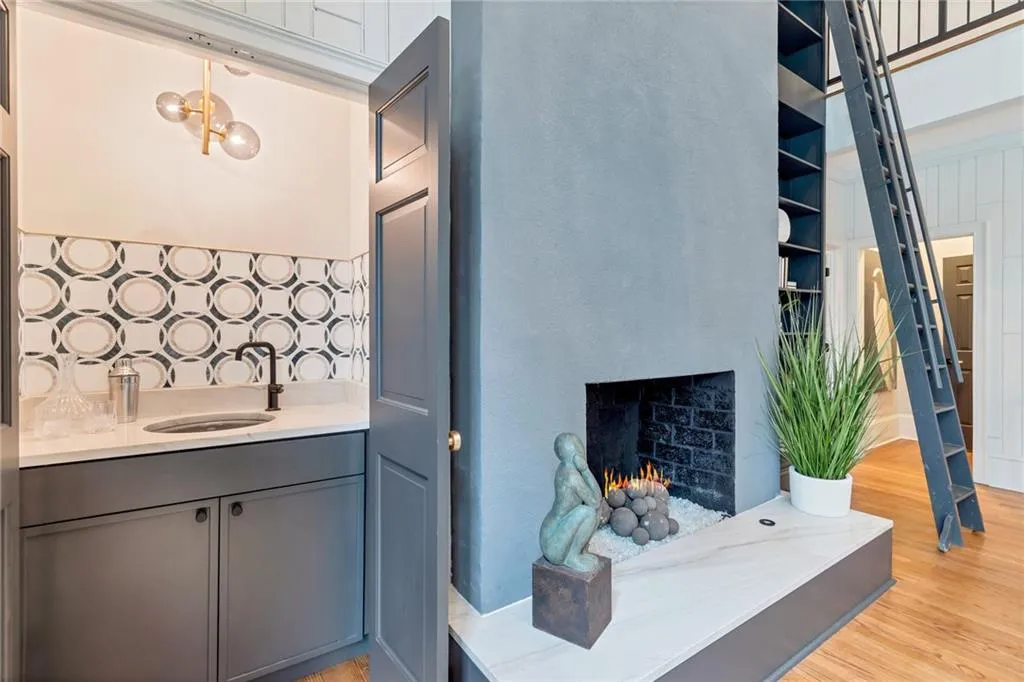 5330 N Powers Ferry Road N, Atlanta, Georgia 30327, 5 Bedrooms Bedrooms, ,5 BathroomsBathrooms,Residential,Sold,5330 N Powers Ferry Road N,7513577