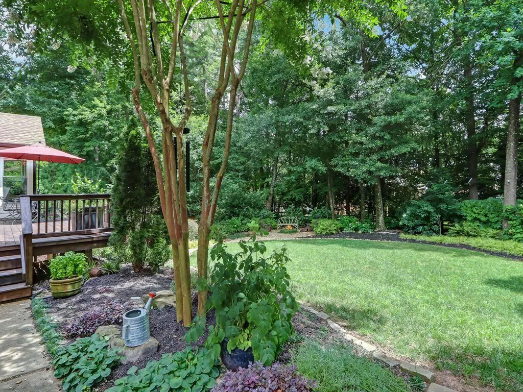 1825 Redbourne Drive, Atlanta, Georgia 30350, 4 Bedrooms Bedrooms, ,3 BathroomsBathrooms,Residential,Sold,1825 Redbourne Drive,6911955