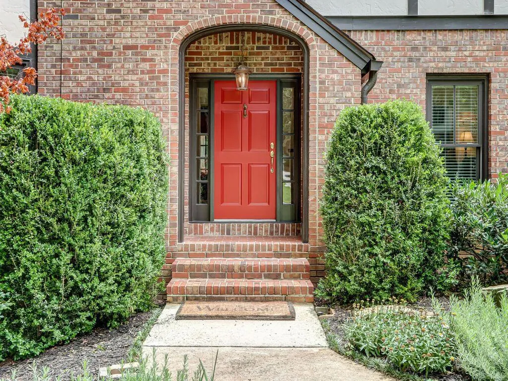 1825 Redbourne Drive, Atlanta, Georgia 30350, 4 Bedrooms Bedrooms, ,3 BathroomsBathrooms,Residential,Sold,1825 Redbourne Drive,6911955
