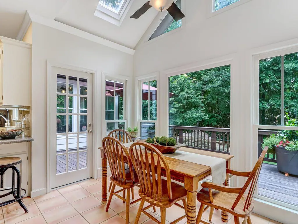 1825 Redbourne Drive, Atlanta, Georgia 30350, 4 Bedrooms Bedrooms, ,3 BathroomsBathrooms,Residential,Sold,1825 Redbourne Drive,6911955