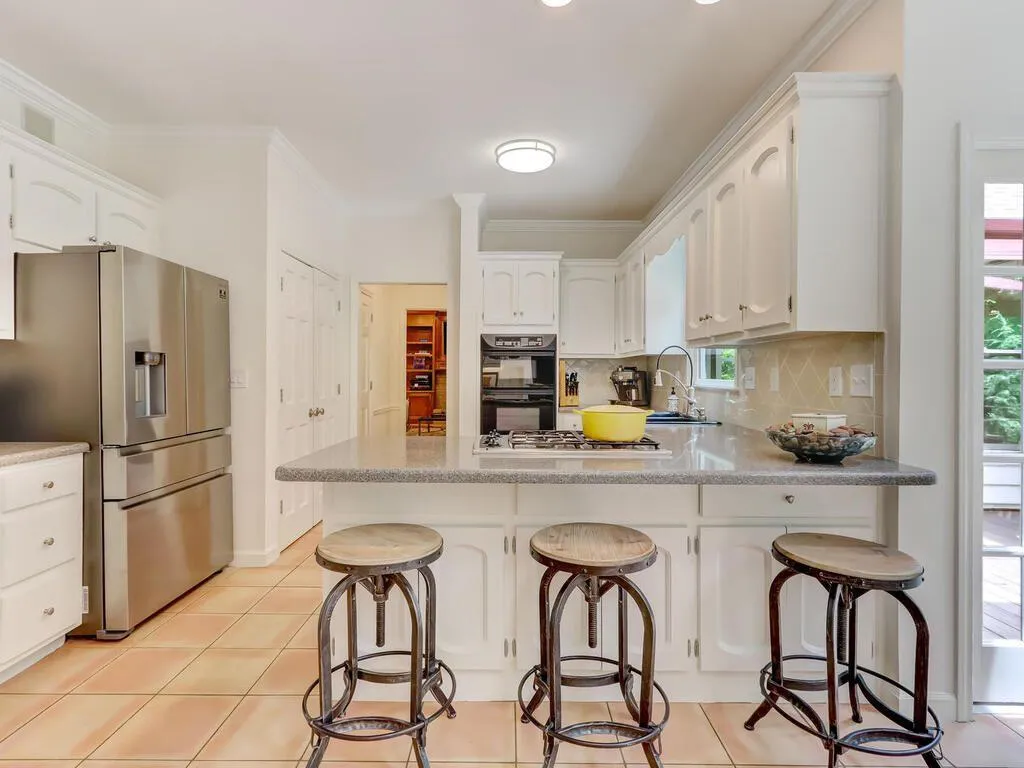 1825 Redbourne Drive, Atlanta, Georgia 30350, 4 Bedrooms Bedrooms, ,3 BathroomsBathrooms,Residential,Sold,1825 Redbourne Drive,6911955