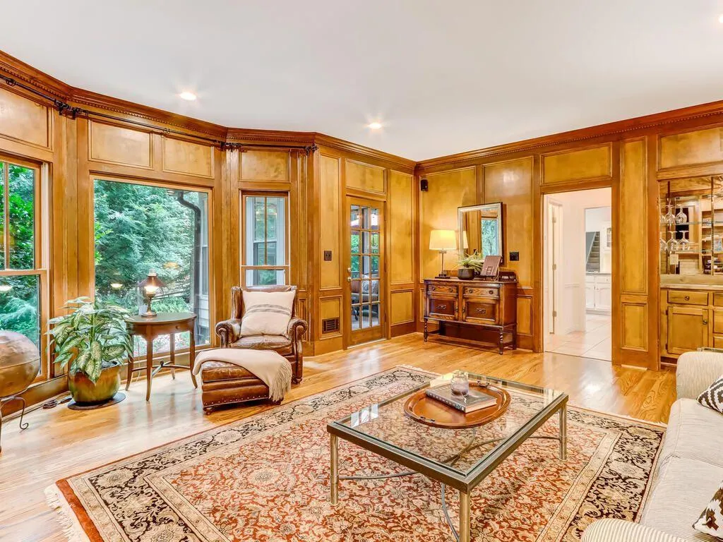 1825 Redbourne Drive, Atlanta, Georgia 30350, 4 Bedrooms Bedrooms, ,3 BathroomsBathrooms,Residential,Sold,1825 Redbourne Drive,6911955