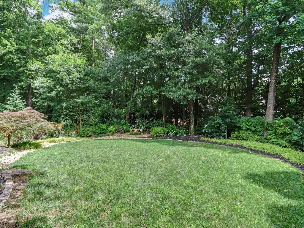 1825 Redbourne Drive, Atlanta, Georgia 30350, 4 Bedrooms Bedrooms, ,3 BathroomsBathrooms,Residential,Sold,1825 Redbourne Drive,6911955