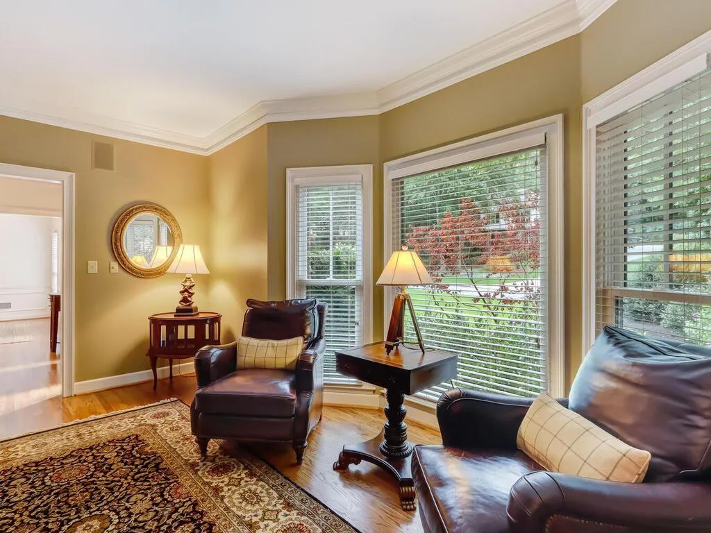 1825 Redbourne Drive, Atlanta, Georgia 30350, 4 Bedrooms Bedrooms, ,3 BathroomsBathrooms,Residential,Sold,1825 Redbourne Drive,6911955