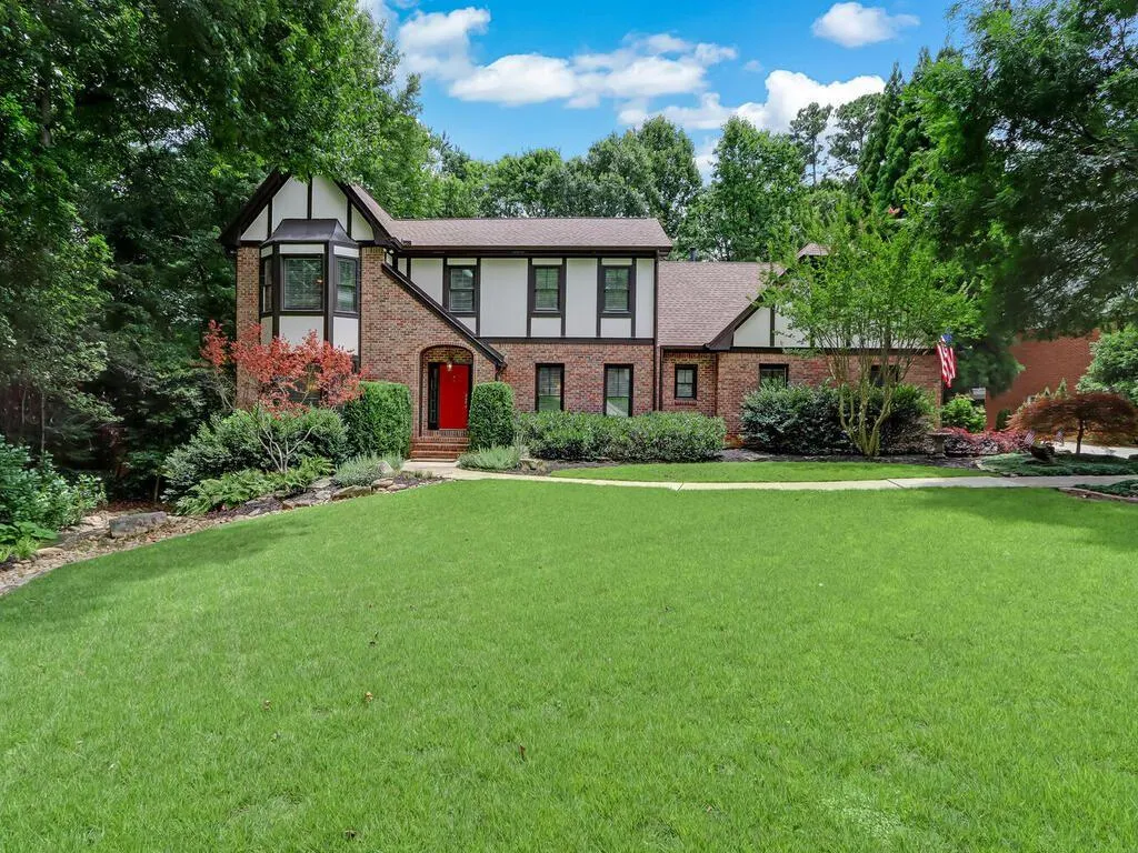 1825 Redbourne Drive, Atlanta, Georgia 30350, 4 Bedrooms Bedrooms, ,3 BathroomsBathrooms,Residential,Sold,1825 Redbourne Drive,6911955