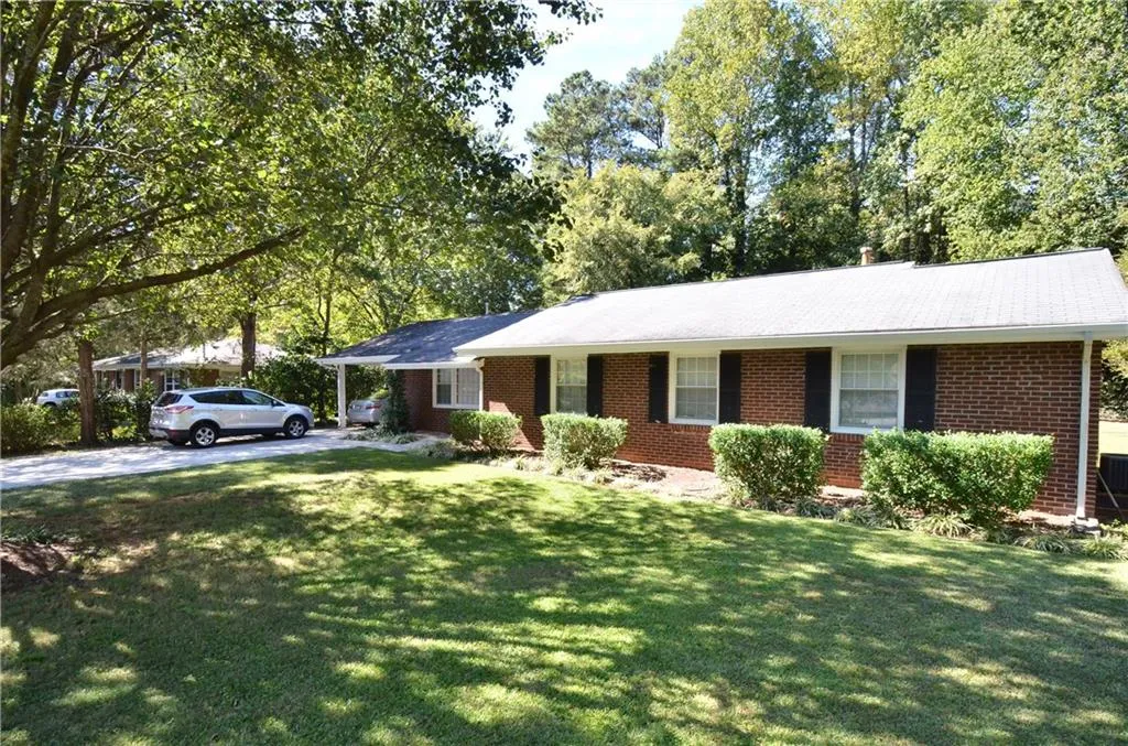 6830 Sunny Brook Lane, Sandy Springs, Georgia 30328, 4 Bedrooms Bedrooms, ,3 BathroomsBathrooms,Residential,Sold,6830 Sunny Brook Lane,5763716
