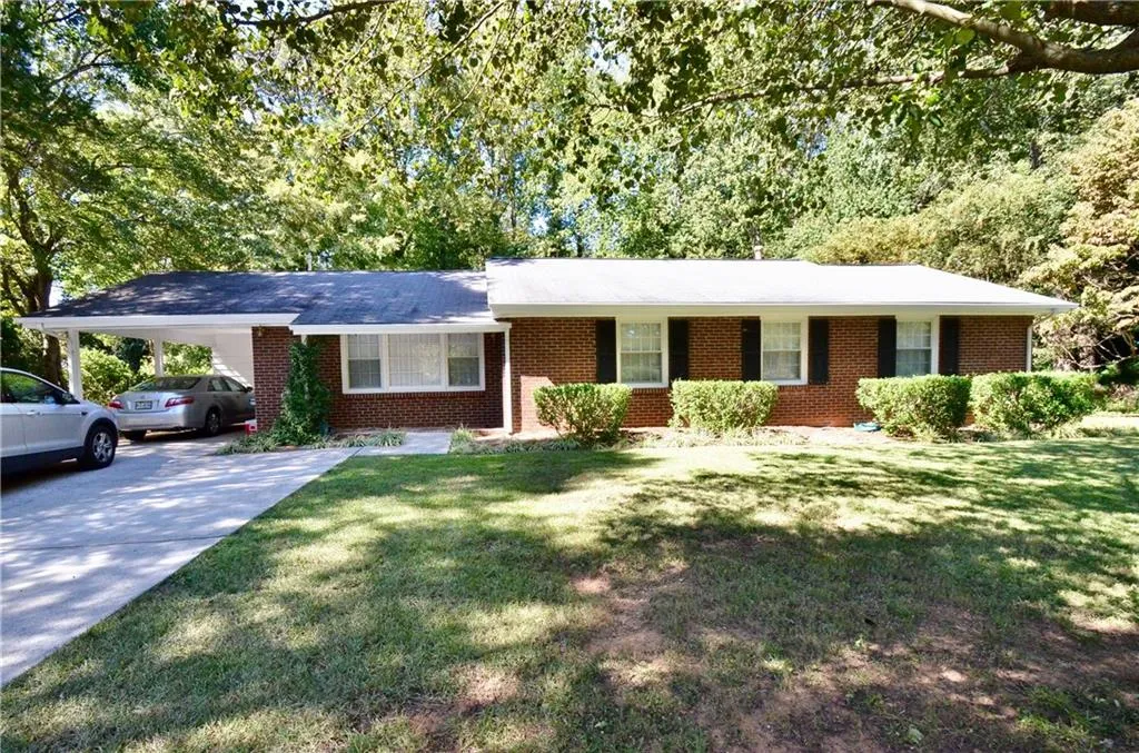 6830 Sunny Brook Lane, Sandy Springs, Georgia 30328, 4 Bedrooms Bedrooms, ,3 BathroomsBathrooms,Residential,Sold,6830 Sunny Brook Lane,5763716