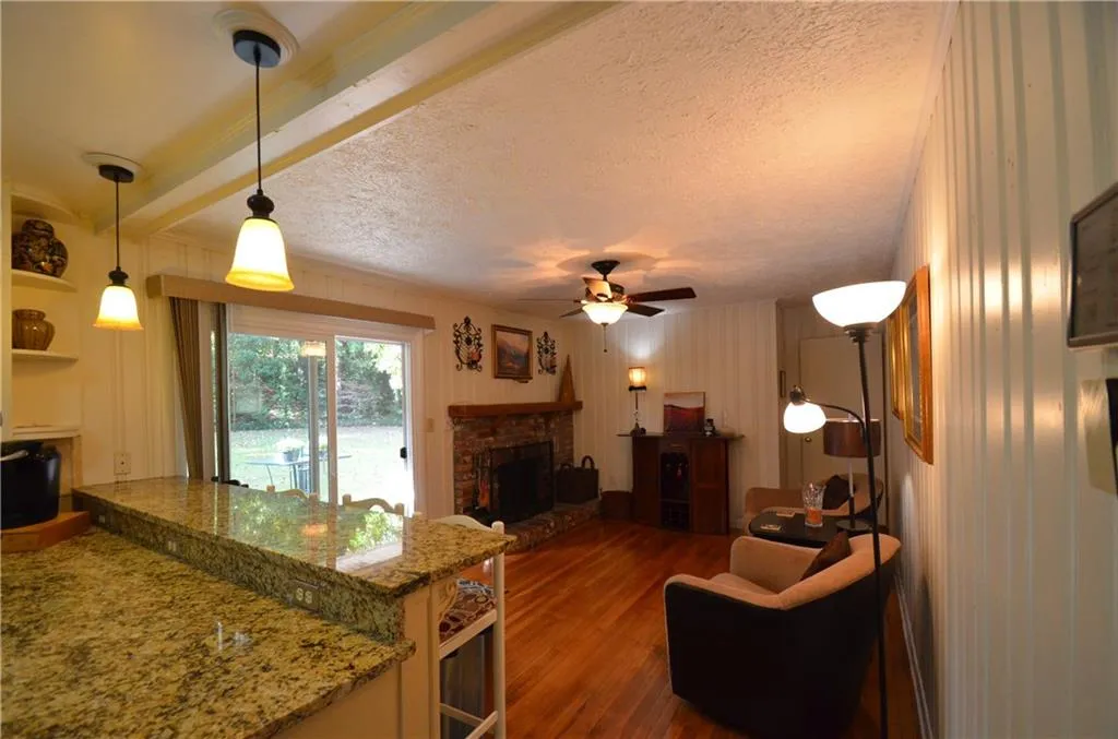 6830 Sunny Brook Lane, Sandy Springs, Georgia 30328, 4 Bedrooms Bedrooms, ,3 BathroomsBathrooms,Residential,Sold,6830 Sunny Brook Lane,5763716