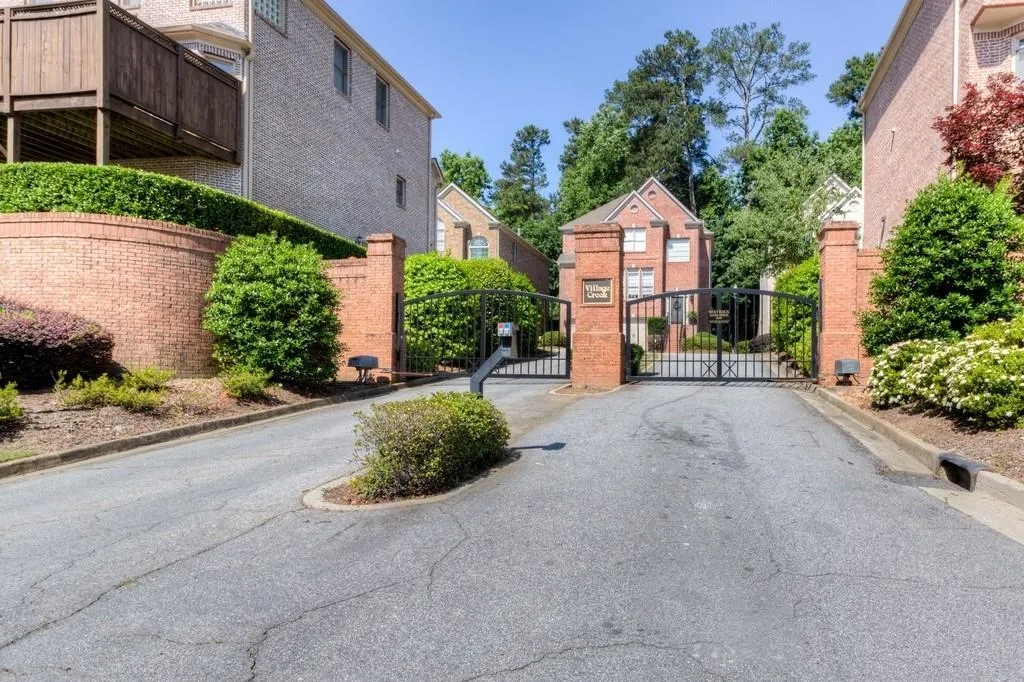 7275 Village Creek Trace, Atlanta, Georgia 30328, 4 Bedrooms Bedrooms, ,3 BathroomsBathrooms,Residential,Sold,7275 Village Creek Trace,6554806