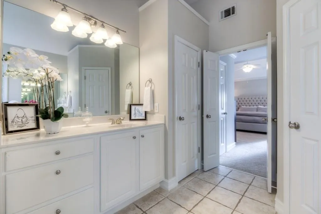 7275 Village Creek Trace, Atlanta, Georgia 30328, 4 Bedrooms Bedrooms, ,3 BathroomsBathrooms,Residential,Sold,7275 Village Creek Trace,6554806