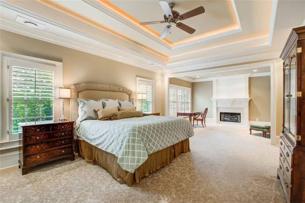 860 Glengate Place, Sandy Springs, Georgia 30328, 6 Bedrooms Bedrooms, ,6 BathroomsBathrooms,Residential,Sold,860 Glengate Place,7260045