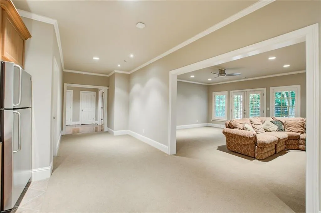 860 Glengate Place, Sandy Springs, Georgia 30328, 6 Bedrooms Bedrooms, ,6 BathroomsBathrooms,Residential,Sold,860 Glengate Place,7260045