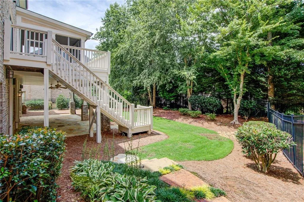 860 Glengate Place, Sandy Springs, Georgia 30328, 6 Bedrooms Bedrooms, ,6 BathroomsBathrooms,Residential,Sold,860 Glengate Place,7260045