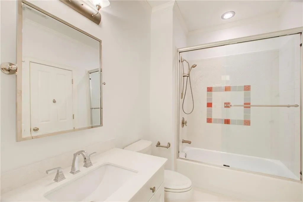 860 Glengate Place, Sandy Springs, Georgia 30328, 6 Bedrooms Bedrooms, ,6 BathroomsBathrooms,Residential,Sold,860 Glengate Place,7260045