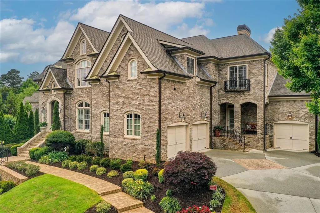 860 Glengate Place, Sandy Springs, Georgia 30328, 6 Bedrooms Bedrooms, ,6 BathroomsBathrooms,Residential,Sold,860 Glengate Place,7260045