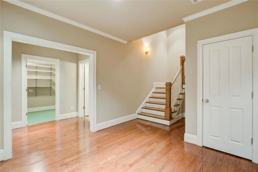 860 Glengate Place, Sandy Springs, Georgia 30328, 6 Bedrooms Bedrooms, ,6 BathroomsBathrooms,Residential,Sold,860 Glengate Place,7260045