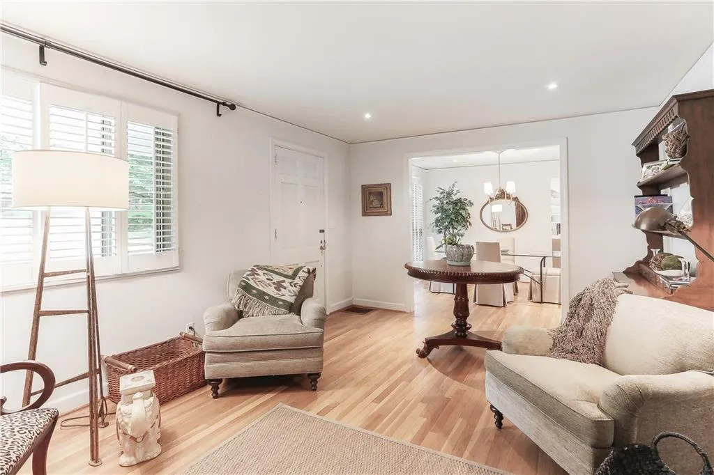 1785 Walthall Drive Nw, Atlanta, Georgia 30318, 4 Bedrooms Bedrooms, ,3 BathroomsBathrooms,Residential,Sold,1785 Walthall Drive Nw,6028243