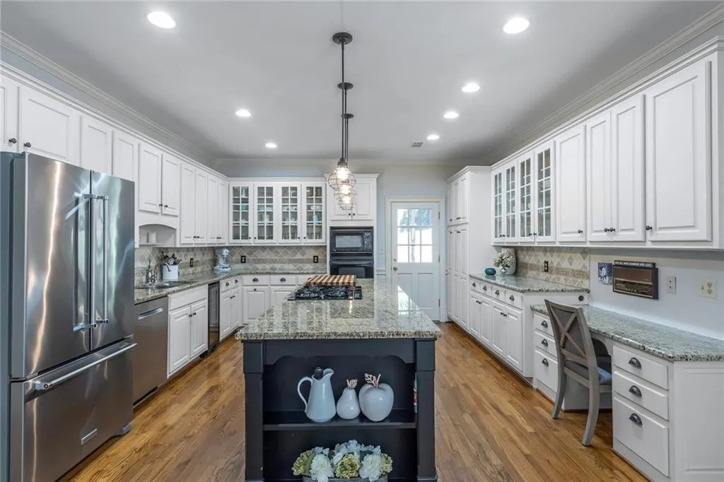 450 Tavern Circle, Atlanta, Georgia 30350, 5 Bedrooms Bedrooms, ,4 BathroomsBathrooms,Residential,Sold,450 Tavern Circle,6798831