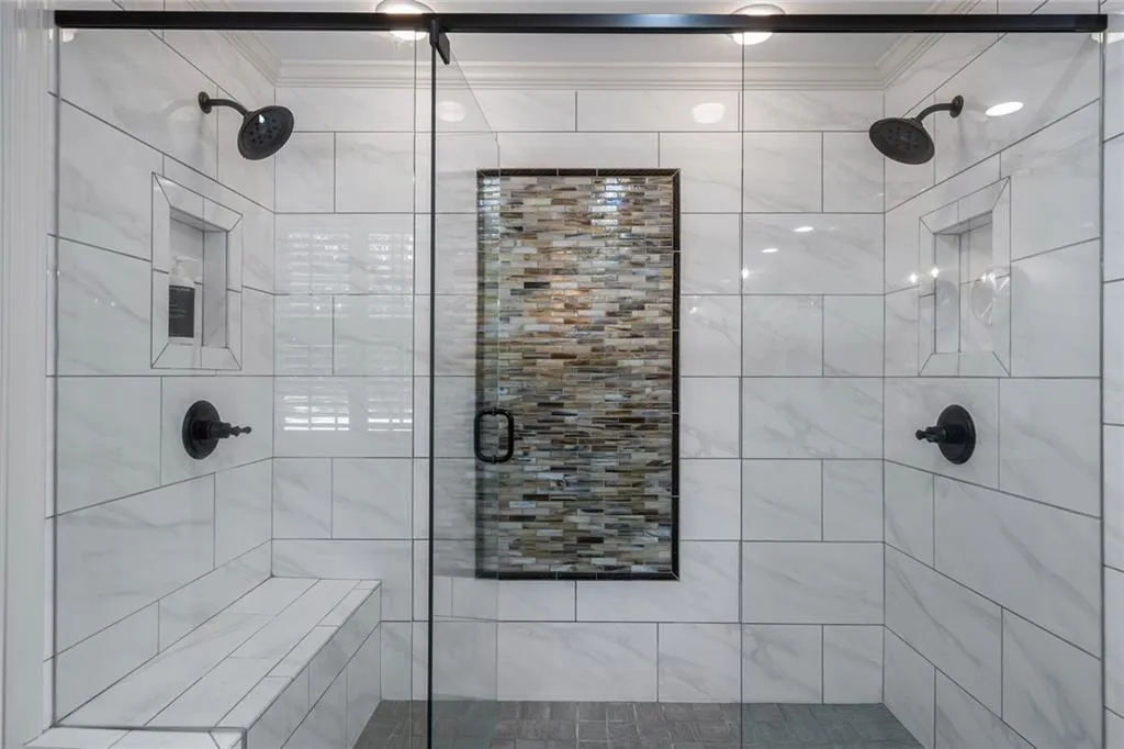 450 Tavern Circle, Atlanta, Georgia 30350, 5 Bedrooms Bedrooms, ,4 BathroomsBathrooms,Residential,Sold,450 Tavern Circle,6798831