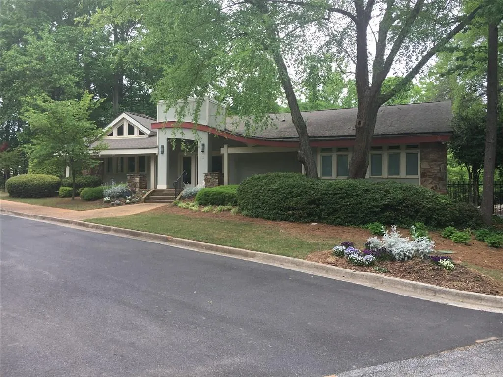 53 Dunwoody Springs Drive, Atlanta, Georgia 30328, 2 Bedrooms Bedrooms, ,2 BathroomsBathrooms,Residential,Sold,53 Dunwoody Springs Drive,6007422