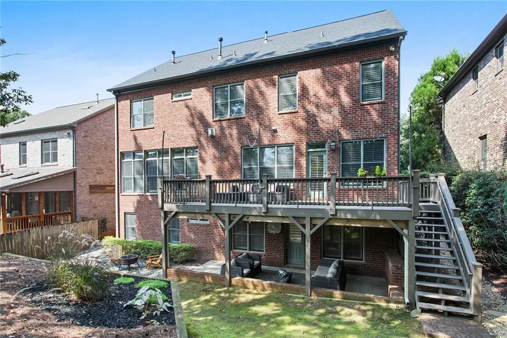 29 Cliftwood Drive Ne, Sandy Springs, Georgia 30328, 5 Bedrooms Bedrooms, ,6 BathroomsBathrooms,Residential,Sold,29 Cliftwood Drive Ne,6944216