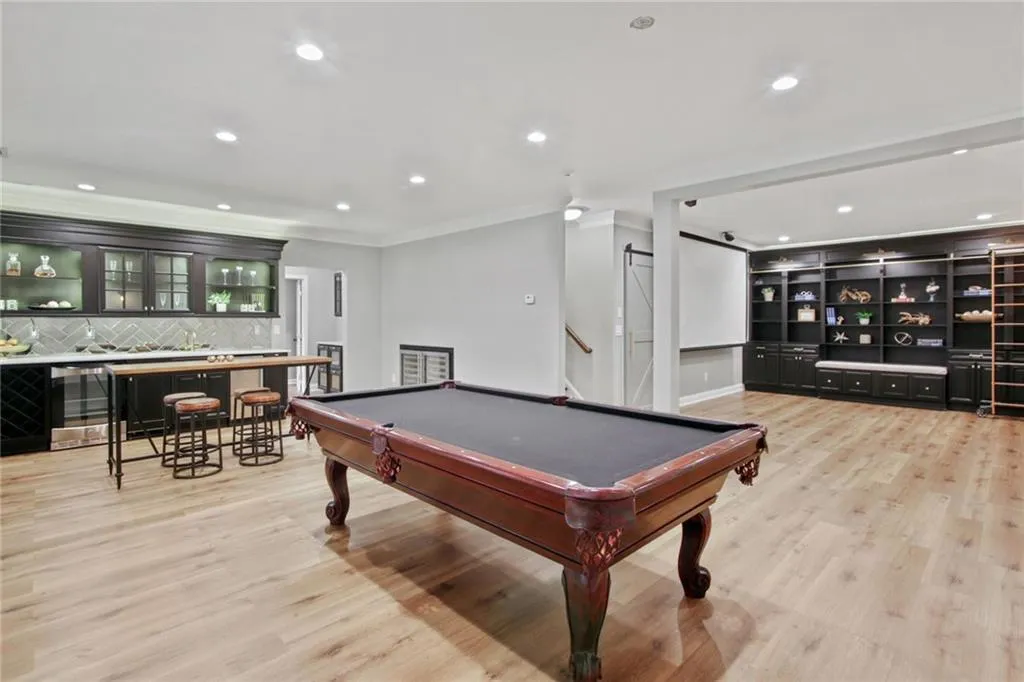 29 Cliftwood Drive Ne, Sandy Springs, Georgia 30328, 5 Bedrooms Bedrooms, ,6 BathroomsBathrooms,Residential,Sold,29 Cliftwood Drive Ne,6944216