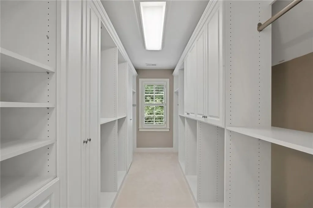 29 Cliftwood Drive Ne, Sandy Springs, Georgia 30328, 5 Bedrooms Bedrooms, ,6 BathroomsBathrooms,Residential,Sold,29 Cliftwood Drive Ne,6944216