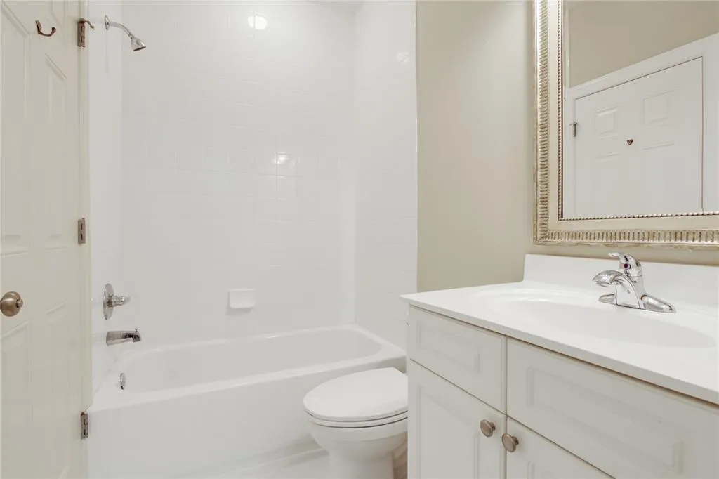 29 Cliftwood Drive Ne, Sandy Springs, Georgia 30328, 5 Bedrooms Bedrooms, ,6 BathroomsBathrooms,Residential,Sold,29 Cliftwood Drive Ne,6944216