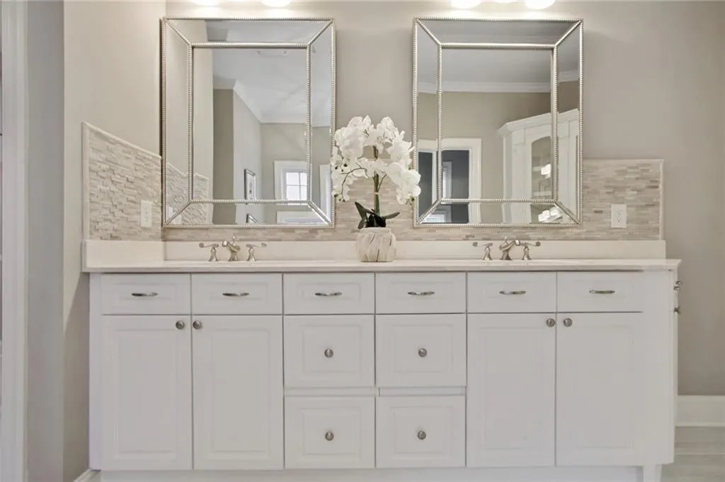 29 Cliftwood Drive Ne, Sandy Springs, Georgia 30328, 5 Bedrooms Bedrooms, ,6 BathroomsBathrooms,Residential,Sold,29 Cliftwood Drive Ne,6944216