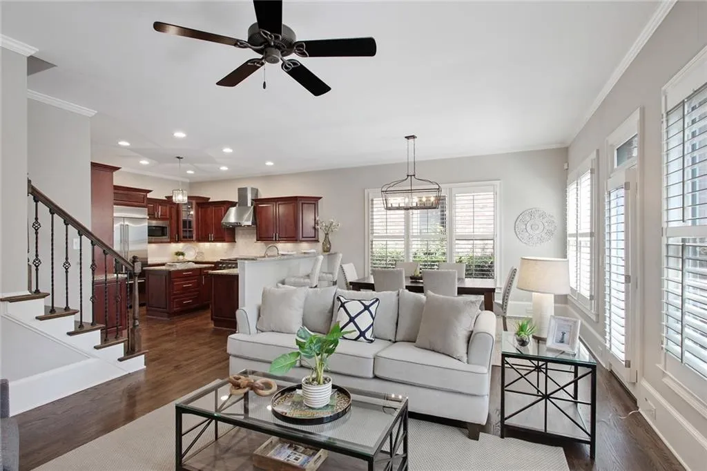 29 Cliftwood Drive Ne, Sandy Springs, Georgia 30328, 5 Bedrooms Bedrooms, ,6 BathroomsBathrooms,Residential,Sold,29 Cliftwood Drive Ne,6944216