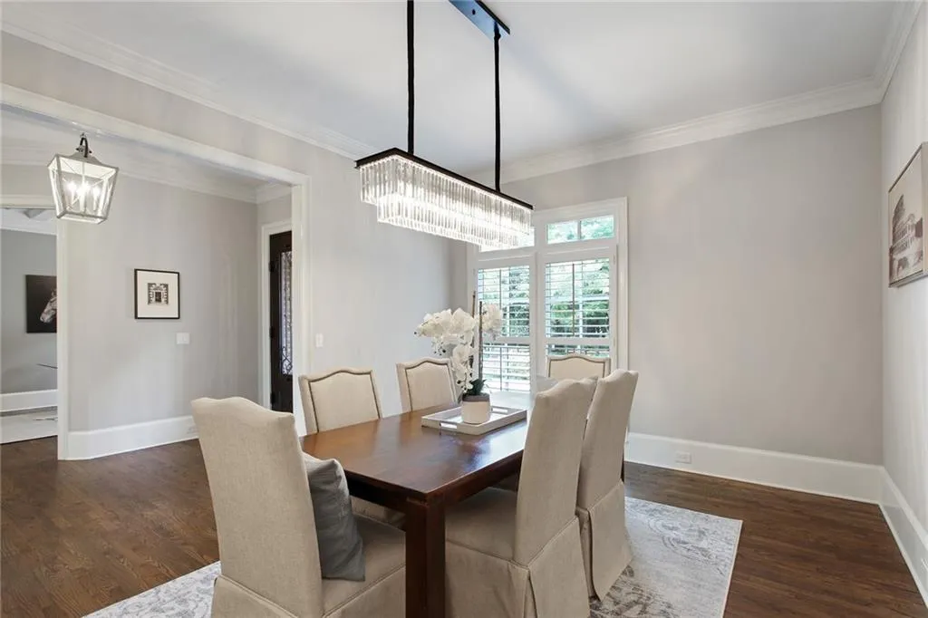 29 Cliftwood Drive Ne, Sandy Springs, Georgia 30328, 5 Bedrooms Bedrooms, ,6 BathroomsBathrooms,Residential,Sold,29 Cliftwood Drive Ne,6944216