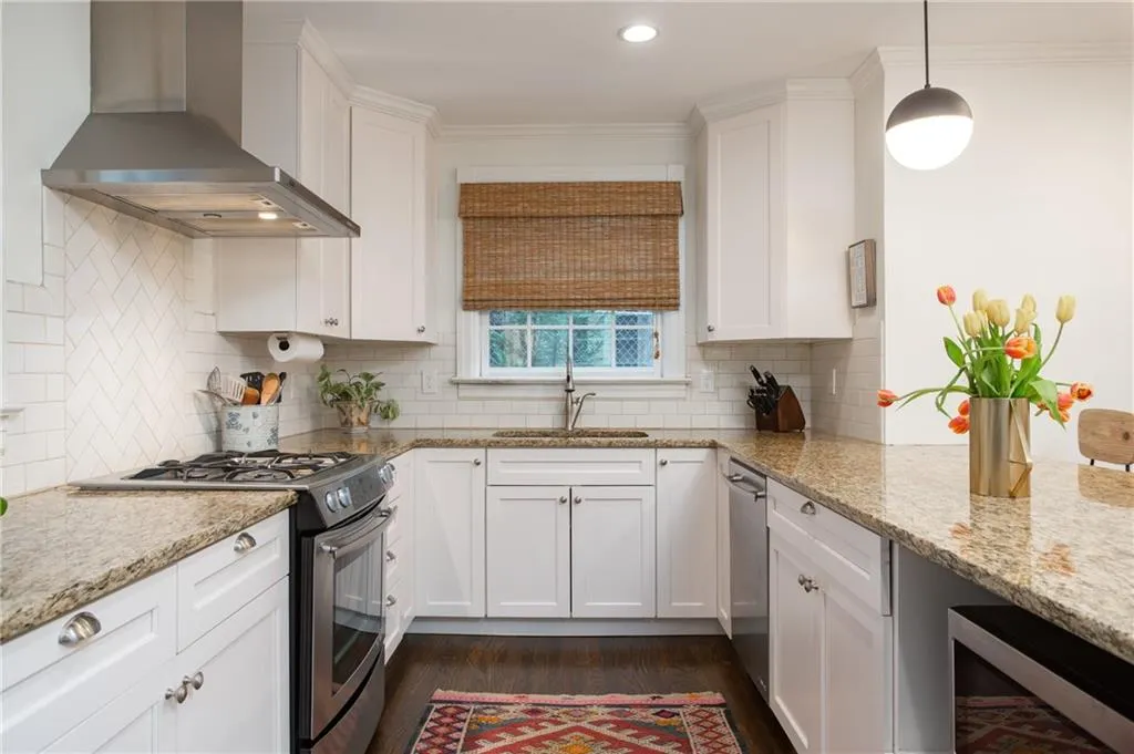 3045 Peachtree Drive Ne, Atlanta, Georgia 30305, 3 Bedrooms Bedrooms, ,3 BathroomsBathrooms,Residential,Sold,3045 Peachtree Drive Ne,6508834