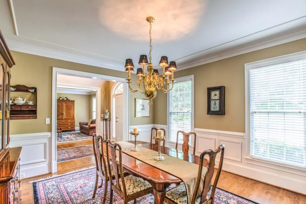 8215 Habersham Waters Road, Atlanta, Georgia 30350, 5 Bedrooms Bedrooms, ,4 BathroomsBathrooms,Residential,Sold,8215 Habersham Waters Road,5892209