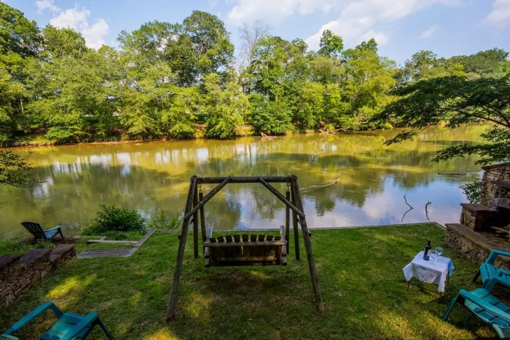 8215 Habersham Waters Road, Atlanta, Georgia 30350, 5 Bedrooms Bedrooms, ,4 BathroomsBathrooms,Residential,Sold,8215 Habersham Waters Road,5892209