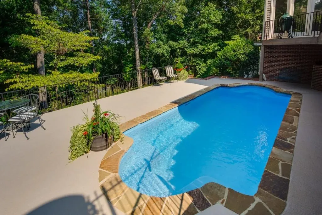 8215 Habersham Waters Road, Atlanta, Georgia 30350, 5 Bedrooms Bedrooms, ,4 BathroomsBathrooms,Residential,Sold,8215 Habersham Waters Road,5892209