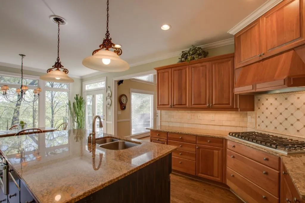 8215 Habersham Waters Road, Atlanta, Georgia 30350, 5 Bedrooms Bedrooms, ,4 BathroomsBathrooms,Residential,Sold,8215 Habersham Waters Road,5892209