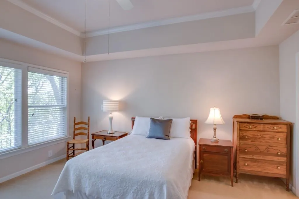 8215 Habersham Waters Road, Atlanta, Georgia 30350, 5 Bedrooms Bedrooms, ,4 BathroomsBathrooms,Residential,Sold,8215 Habersham Waters Road,5892209
