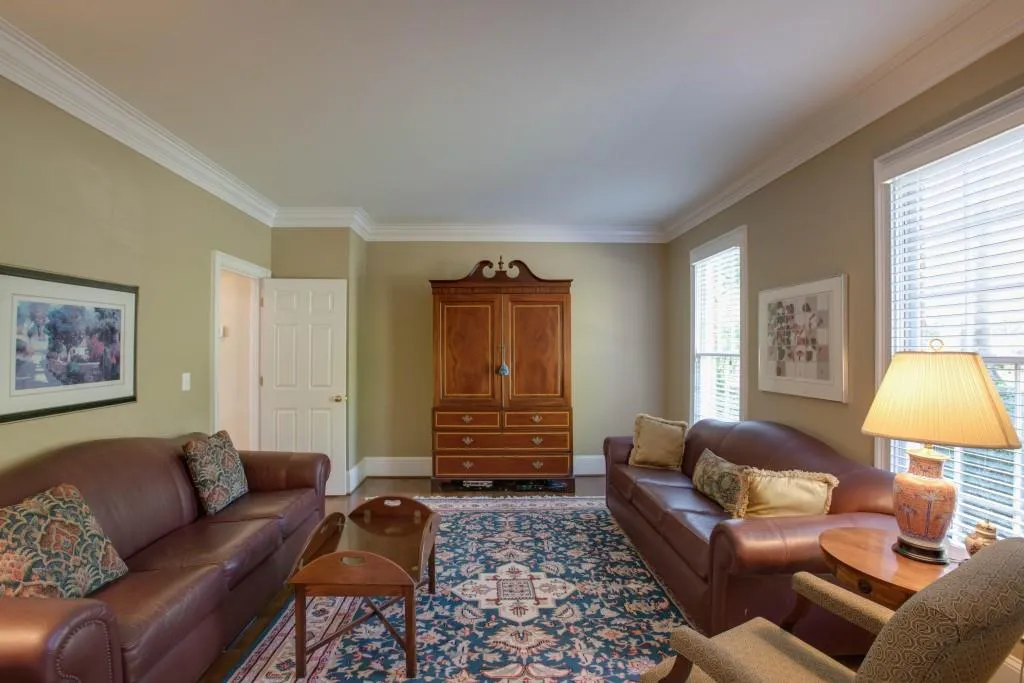 8215 Habersham Waters Road, Atlanta, Georgia 30350, 5 Bedrooms Bedrooms, ,4 BathroomsBathrooms,Residential,Sold,8215 Habersham Waters Road,5892209