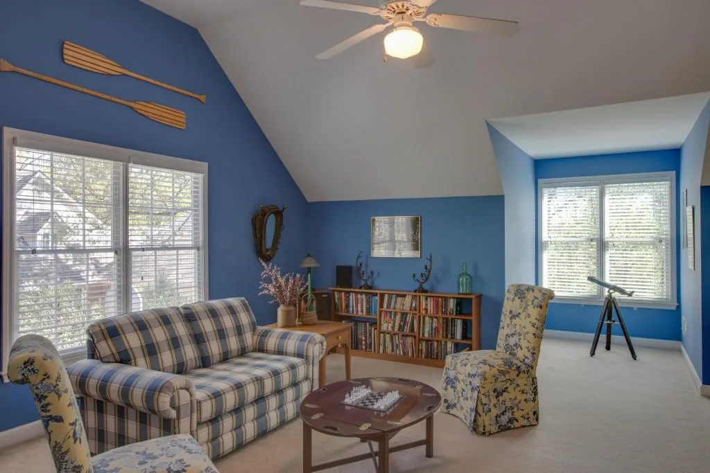 8215 Habersham Waters Road, Atlanta, Georgia 30350, 5 Bedrooms Bedrooms, ,4 BathroomsBathrooms,Residential,Sold,8215 Habersham Waters Road,5892209