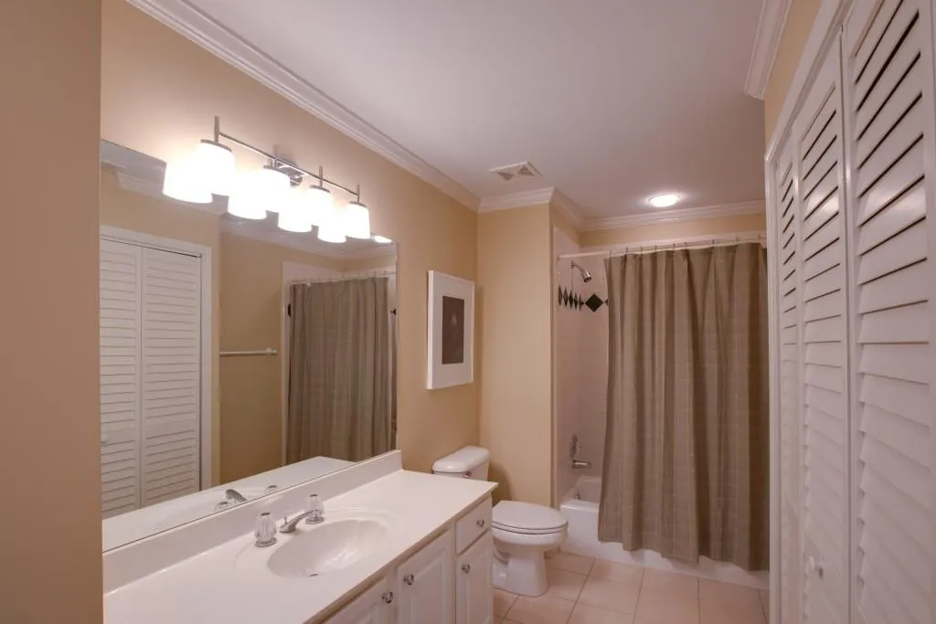 8215 Habersham Waters Road, Atlanta, Georgia 30350, 5 Bedrooms Bedrooms, ,4 BathroomsBathrooms,Residential,Sold,8215 Habersham Waters Road,5892209