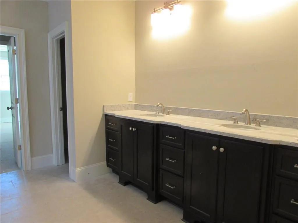 6421 Wright Road, Sandy Springs, Georgia 30328, 4 Bedrooms Bedrooms, ,3 BathroomsBathrooms,Residential,Sold,6421 Wright Road,5627130