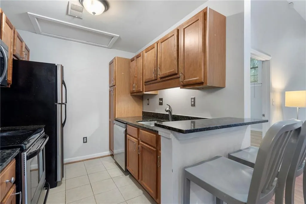 1031 State Street Nw Unit 106, Atlanta, Georgia 30318, 3 Bedrooms Bedrooms, ,2 BathroomsBathrooms,Residential,For Sale,1031 State Street Nw Unit 106,7643538