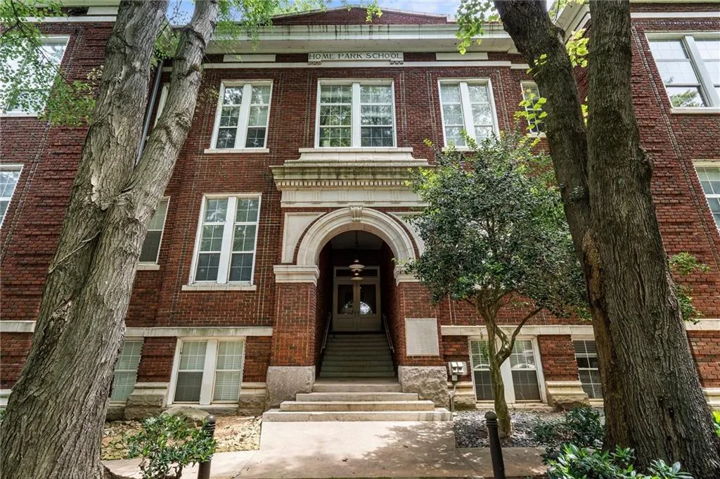 1031 State Street Nw Unit 106, Atlanta, Georgia 30318, 3 Bedrooms Bedrooms, ,2 BathroomsBathrooms,Residential,For Sale,1031 State Street Nw Unit 106,7643538