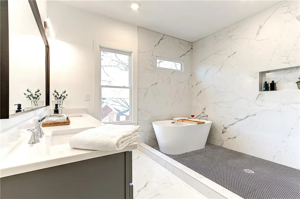 1103 Church Street Nw, Atlanta, Georgia 30318, 5 Bedrooms Bedrooms, ,3 BathroomsBathrooms,Residential,For Sale,1103 Church Street Nw,7615055