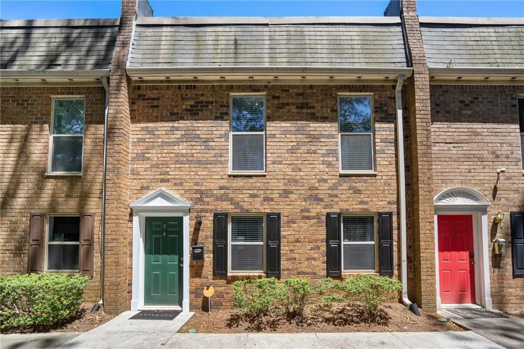 8701 Dunwoody Place Unit F, Sandy Springs, Georgia 30350, 3 Bedrooms Bedrooms, ,2 BathroomsBathrooms,Residential,Sold,8701 Dunwoody Place Unit F,7210269